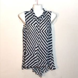 Sleeveless 100% Polyester Woman’s Shirt Sans Souci